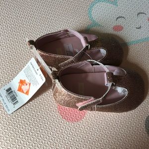 NEW with tag Carter’s 9-12 months soft sole shoes